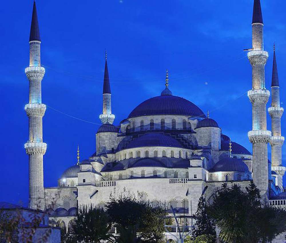 Sultanahmet Mosque is one of the best things to see in Turkey