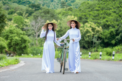 The Beauty And Diversity Of Vietnamese Traditional Costumes