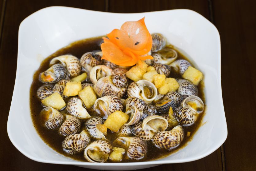 Snail dish is a popular but unique dish of Ha Noi people